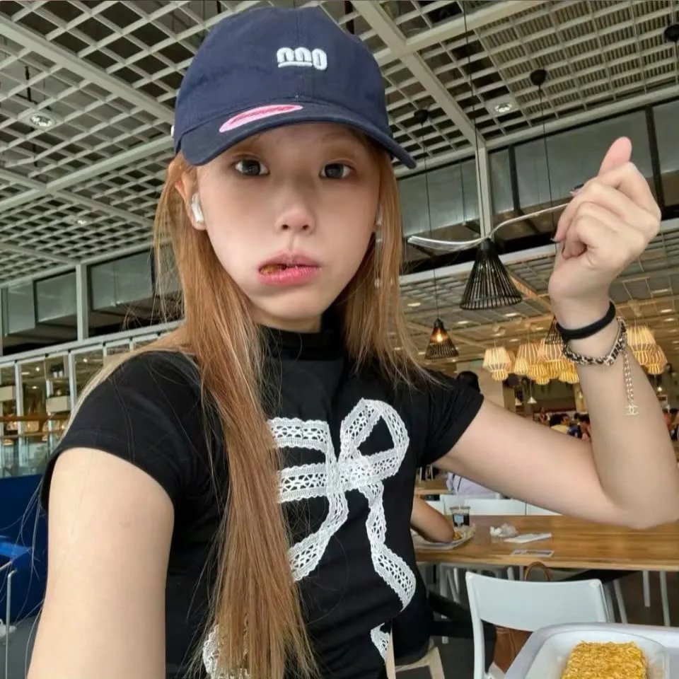 假想英雄
